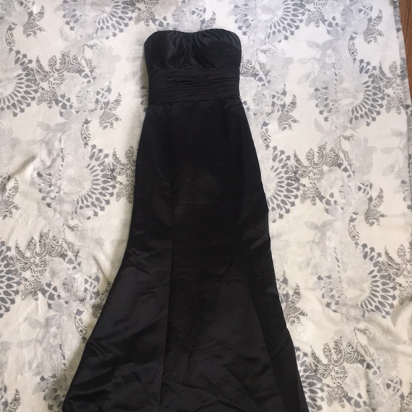 Dress - Picture 1 of 3